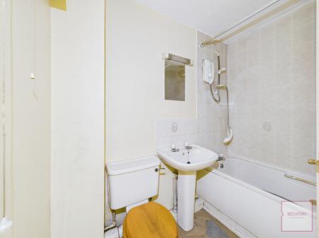 1 bedroom Flat for sale in Probert Close, Crewe, CW2