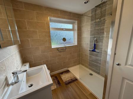 2 bedroom Bungalow to let in Wistaston Avenue, Crewe, CW2