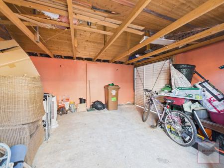 3 bedroom Terraced House for sale in Gainsborough Road, Crewe, CW2