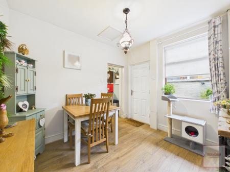 3 bedroom Terraced House for sale in Gainsborough Road, Crewe, CW2