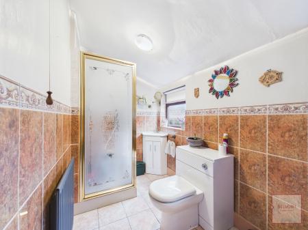 3 bedroom Terraced House for sale in Gainsborough Road, Crewe, CW2