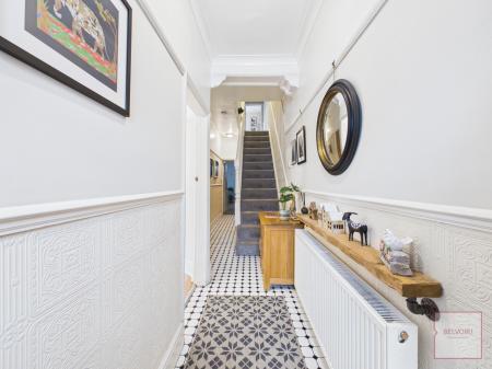 3 bedroom Terraced House for sale in Gainsborough Road, Crewe, CW2