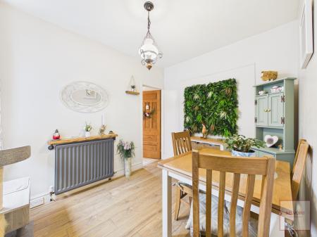 3 bedroom Terraced House for sale in Gainsborough Road, Crewe, CW2