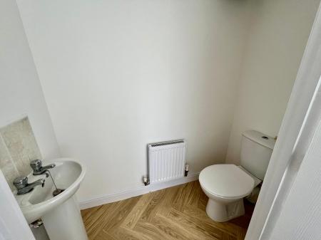 3 bedroom Semi-detached house to let in Golden Hill, Weston, CW2