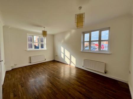 3 bedroom Semi-detached house to let in Golden Hill, Weston, CW2