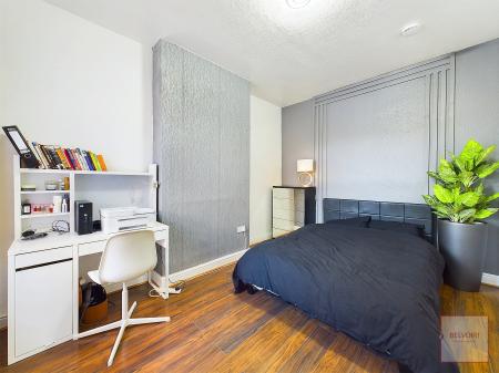 3 bedroom Terraced House for sale in Nelson Street, Crewe, CW2