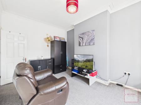 3 bedroom Terraced House for sale in Richmond Road, Crewe, CW1