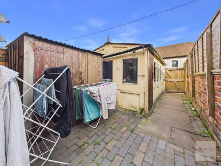 3 bedroom Terraced House for sale in Richmond Road, Crewe, CW1