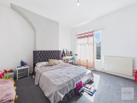 3 bedroom Terraced House for sale in West Street, Crewe, CW1