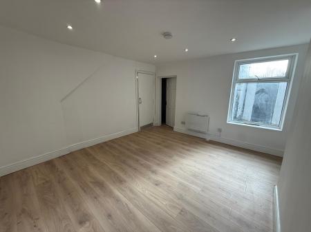 1 bedroom Commercial Property to let in Nantwich Road, Crewe, CW2