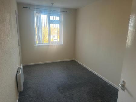 2 bedroom Flat to let in Arderne Ave, Crewe, CW2
