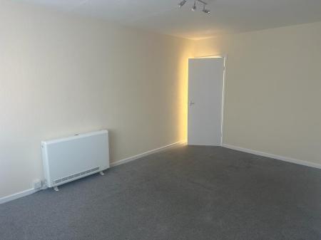 2 bedroom Flat to let in Arderne Ave, Crewe, CW2