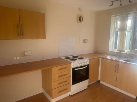 2 bedroom Flat to let in Arderne Ave, Crewe, CW2
