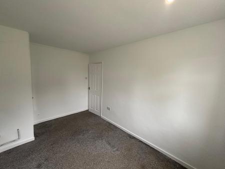 2 bedroom Flat to let in Arderne Avenue, Crewe, CW2