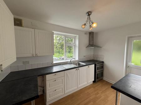 2 bedroom Flat to let in Arderne Avenue, Crewe, CW2