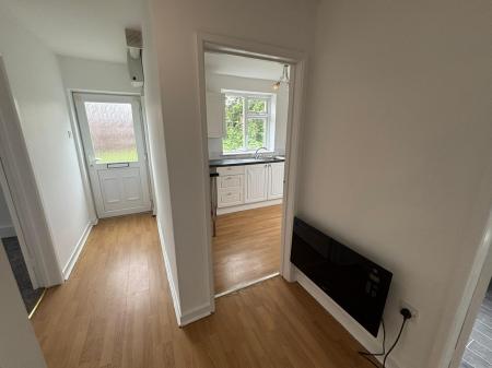2 bedroom Flat to let in Arderne Avenue, Crewe, CW2