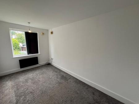 2 bedroom Flat to let in Arderne Avenue, Crewe, CW2