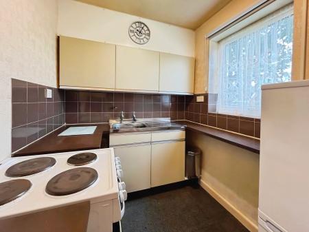 1 bedroom Studio flat to let in Hythe Avenue, Crewe, CW1