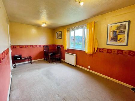 1 bedroom Studio flat to let in Hythe Avenue, Crewe, CW1