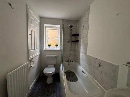 2 bedroom Semi-detached house to let in Brookdale Park, Crewe, CW2
