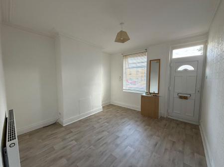 2 bedroom Detached house to let in Alban Street, Crewe, CW1