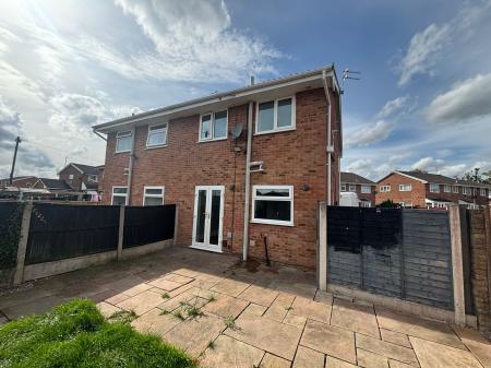 3 bedroom Semi-detached house to let in Plantagenet Close, Winsford, CW7
