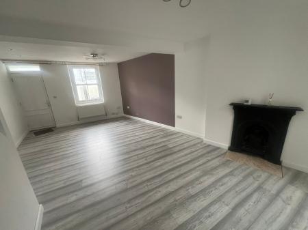 3 bedroom Mews house to let in Albert Square, Whitehaven, CA28