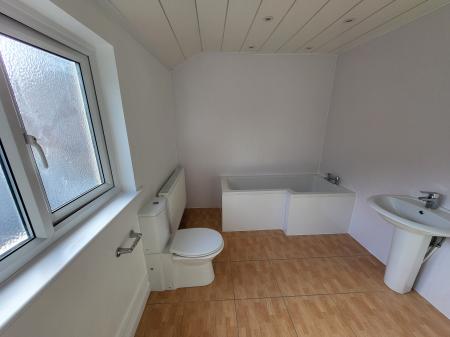 2 bedroom Terraced House to let in Victoria Road, Workington, CA14