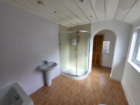 2 bedroom Terraced House to let in Victoria Road, Workington, CA14