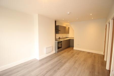 1 bedroom Flat to let in Market Place, Heanor, DE75