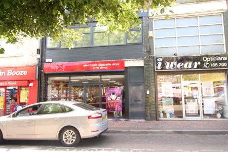 1 bedroom Flat to let in Market Place, Heanor, DE75