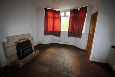 2 bedroom Semi-detached house for sale in Ashforth Avenue, Heanor, DE75