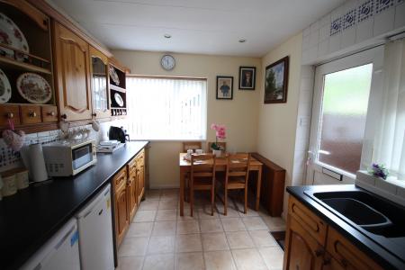 2 bedroom Bungalow for sale in Hunt Avenue, Heanor, DE75
