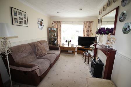 2 bedroom Bungalow for sale in Hunt Avenue, Heanor, DE75