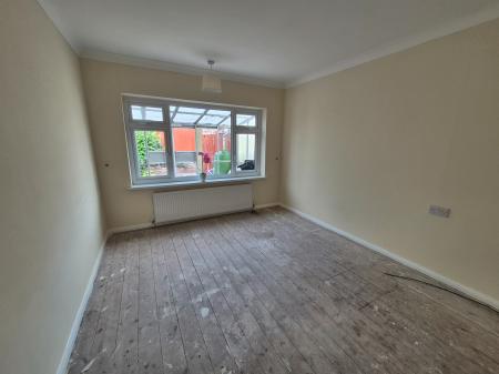 2 bedroom Bungalow for sale in Hunt Avenue, Heanor, DE75