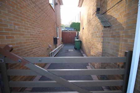 3 bedroom Detached house for sale in Saxton Avenue, Heanor, DE75