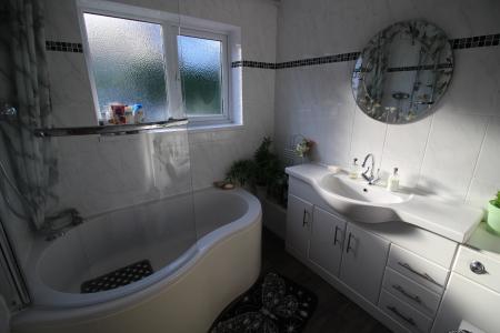 3 bedroom Detached house for sale in Saxton Avenue, Heanor, DE75