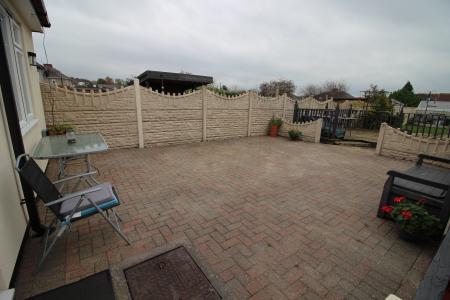 3 bedroom Semi-detached house for sale in Stainsby Avenue, Heanor, DE75