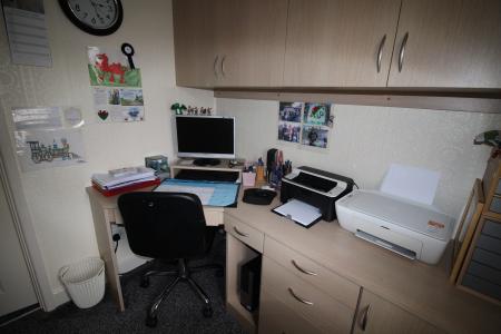 3 bedroom Semi-detached house for sale in Stainsby Avenue, Heanor, DE75