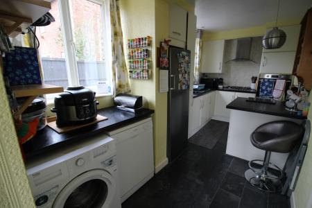3 bedroom Semi-detached house for sale in Stainsby Avenue, Heanor, DE75