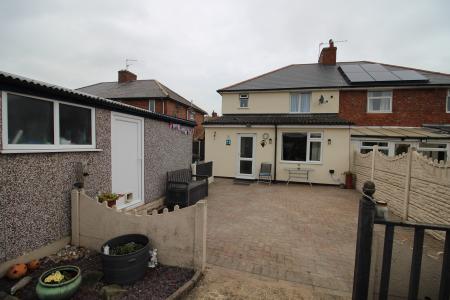 3 bedroom Semi-detached house for sale in Stainsby Avenue, Heanor, DE75