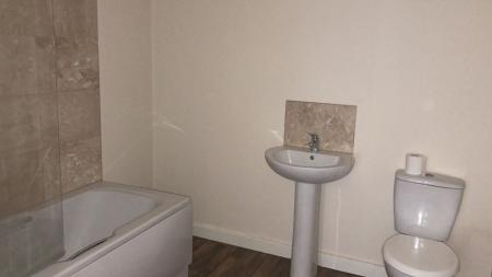 1 bedroom Flat to let in South Street, Ilkeston, DE7