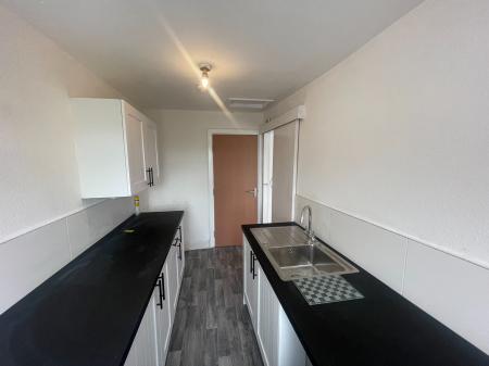 1 bedroom Flat to let in Ray Street, Heanor, DE75