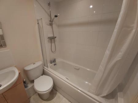 1 bedroom Flat to let in Peckerdale Gardens, Derby, DE21