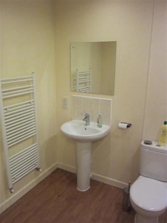 2 bedroom Flat to let in Carrington Street, Derby, DE1