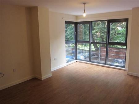 2 bedroom Flat to let in Carrington Street, Derby, DE1