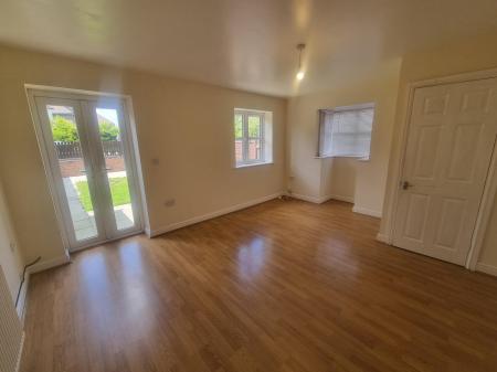 3 bedroom Semi-detached house to let in Peacock Place, Church Street, Ilkeston, DE7