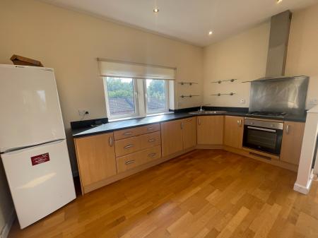 2 bedroom Flat to let in Caesar Street, Chester Green, Derby, DE1