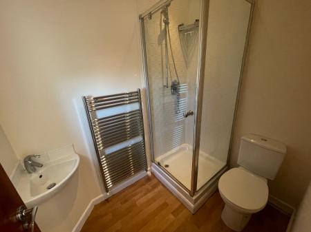 2 bedroom Flat to let in Caesar Street, Chester Green, Derby, DE1