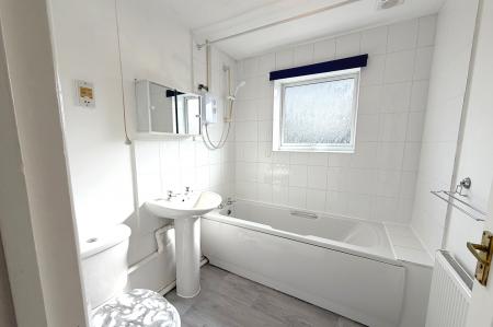 2 bedroom End of terrace house for sale in St Neots Road, Sandy, SG19